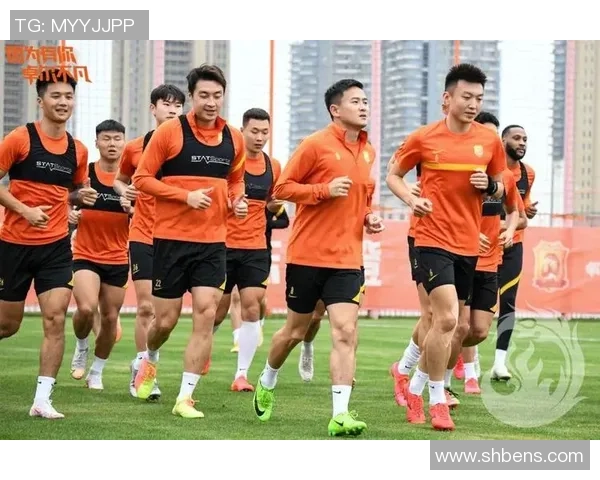 武汉篮球队实力揭秘：从训练到比赛的全景探访与分析